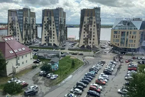 Предлагаем Вашему вниманию уютную , евро-двухкомнатную квартиру !
В ЖК Альфа, построенным и введенным в эксплуатацию в 2018 году группой компаний Аквилон Инвест.
Дом находится с отличной инфраструктурой района , в деловом , в тоже время жилым и  комфортным для проживания , в  центре города , на 