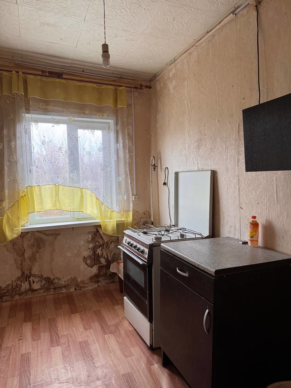 Продается 1к.кварира,  Маслова 28

Отопление печь-исправна
Электричество
Вода колонка
Есть газ
Все окна заменены на пластиковые.

Все ,что есть в квартире остается. 

Автобусная остановка рядом с домом. 

Один взрослый собственник ,без долгов и обременений. 

Звоните, все расскажем и покажем!
