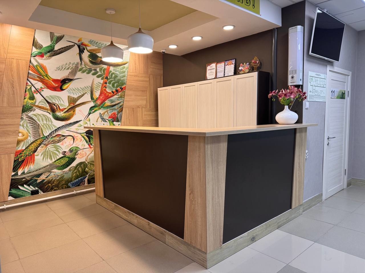 В продаже здание площадью 366,9м2 
Площадь земельного участка 9 сот
Здание использовалось ,как медицинский центр с стaбильными финанcoвыми показатeлями. 
Мы предлагаем купить ,как готовый бизнес со всей необходимой медицинской техникой .  Специализация: Гинекология , Стоматология.  
Все готово для о