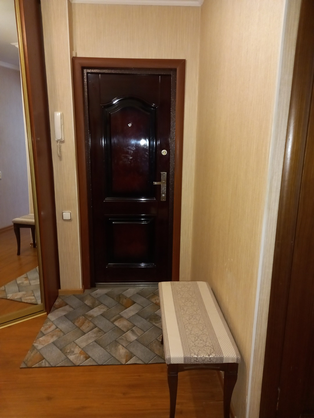 Продам квартиру в хорошем состоянии в панельном доме 1984г.п.