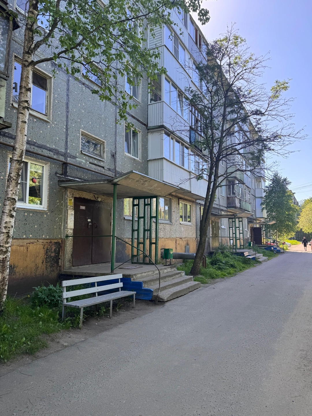 ☀️ Светлая 1-к квартира 31 м² на Мусинского, 13 | Тихий двор, рядом набережная!

Ищете уютное и теплое гнездышко в Архангельске? Эта светлая однокомнатная квартира — идеальный вариант для комфортного проживания, старта самостоятельной жизни или выгодной сдачи в аренду!

📍 Адрес: г. Архангельск, ул. 